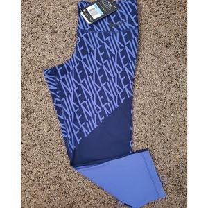 Nike Women's Power Crop